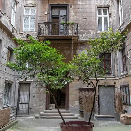Andrassy Heritage Daire Budapeşte